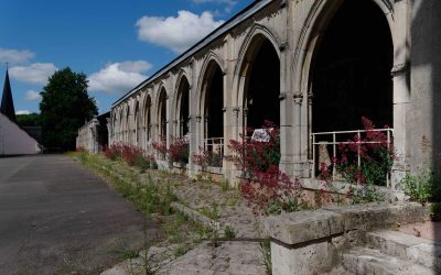 Le cloître de l’ancienne abbaye de Coulombs